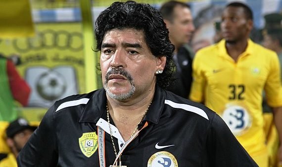 Maradona no ve éxito en el futuro cercano de Solari (Wikimedia)