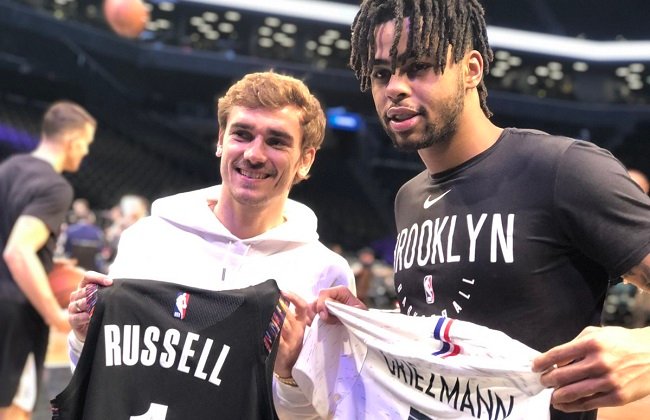 Griezmann junto a Russell, antes del encuentro de NBA (@BrooklynNets Twitter)
