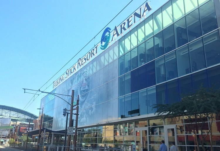 Los Suns esperan mejoras para su estadio (Wikipedia)