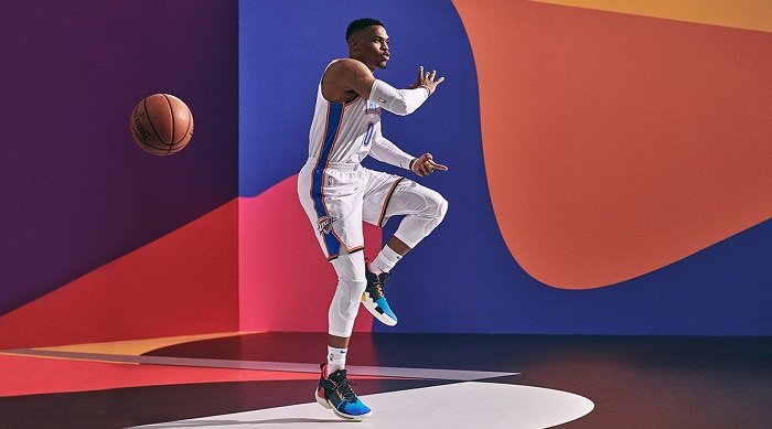 Westbrook presente los zapatos "Zer0.2" (Nike)
