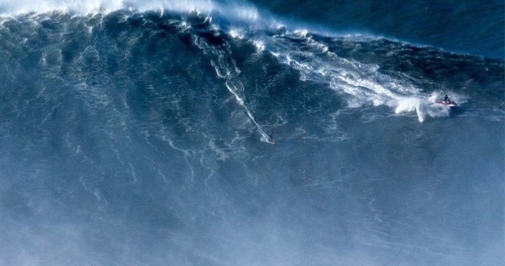 Rodrigo “Koxa” y el récord de la ola más grande jamás surfeada