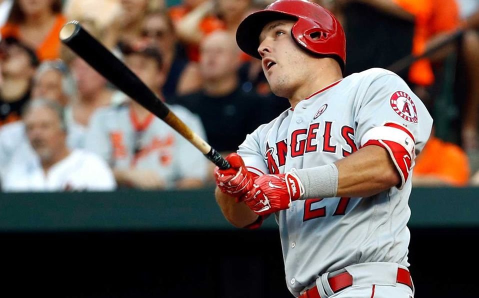 Mike Trout sería uno de los afectados (AP)