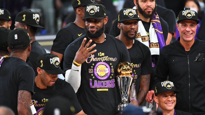 LeBron James ganó su cuarto anillo y el primero con los Lakers (Foto: NBA/Twitter)