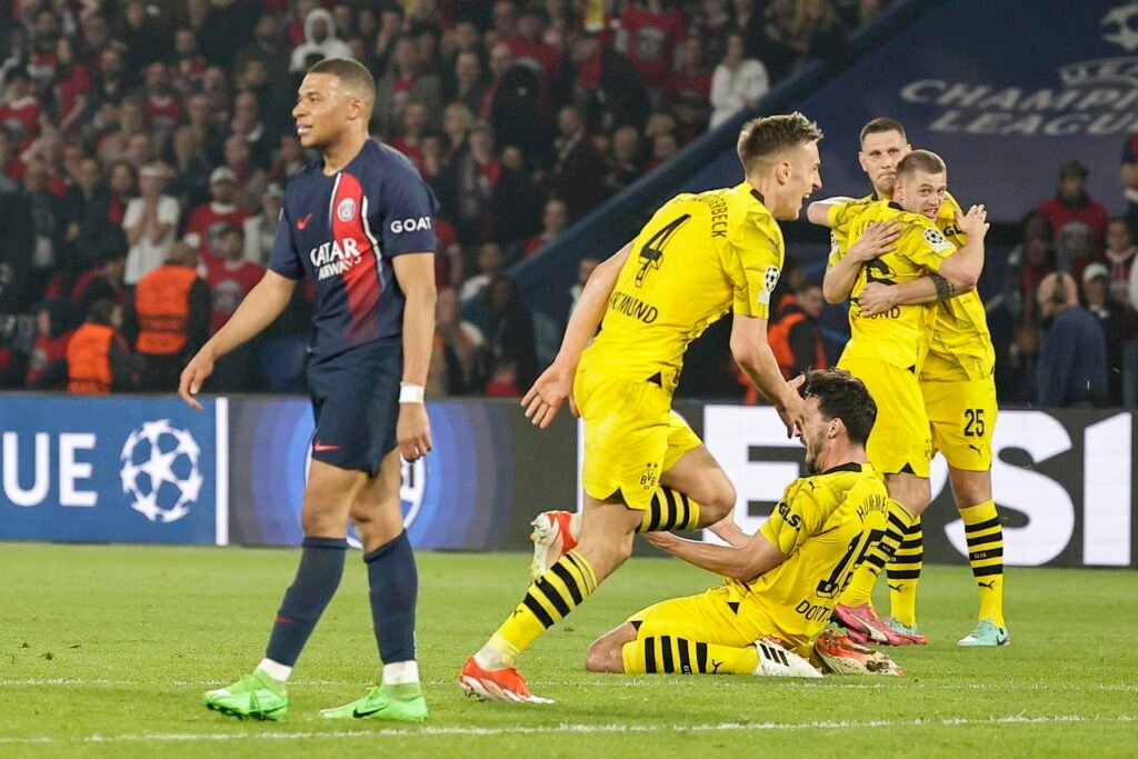 Los jugadores del Borussia Dortmund celebrando su pase a la final