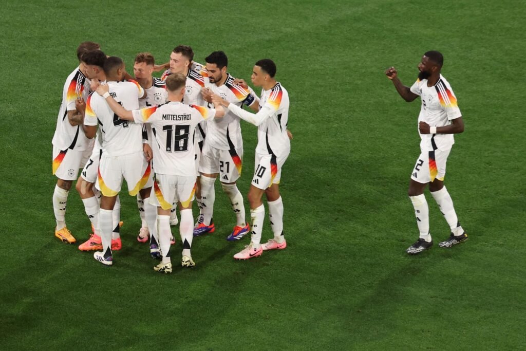 Los jugadores de Alemania celebrando su primera victoria en la Eurocopa 2024. (MOHAMED MESSARA/EFE)