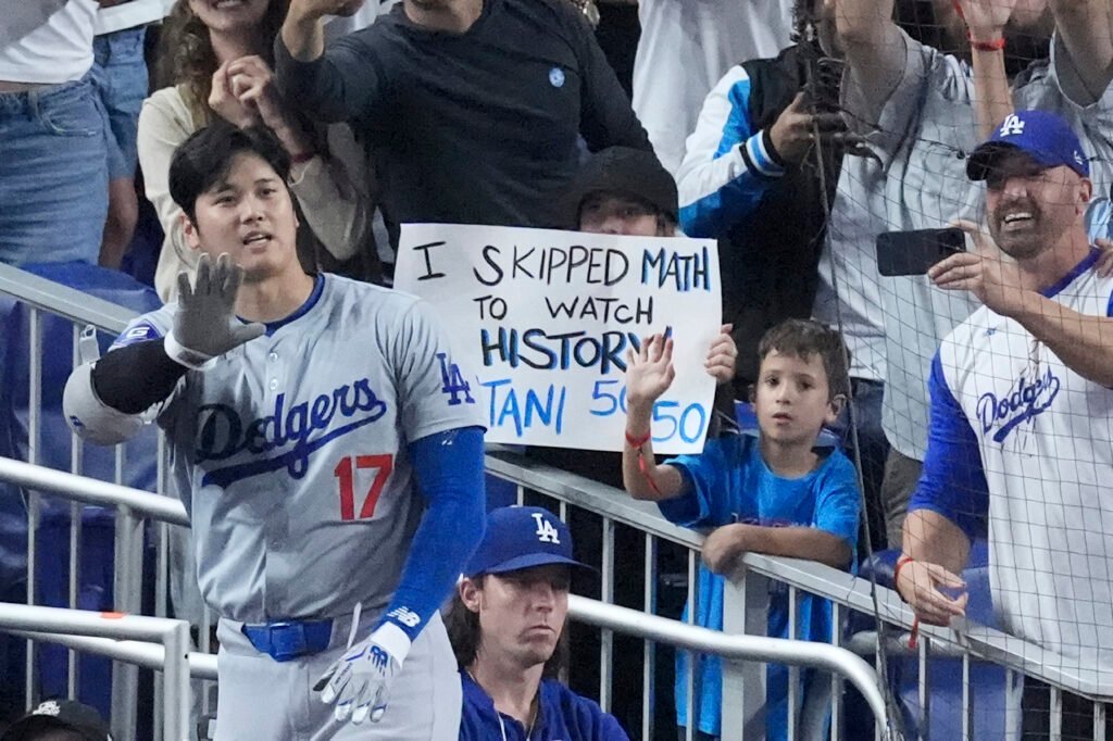 Shohei Ohtani desató la locura de la afición de los Dodgers.