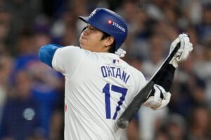 Shohei Ohtani es el primer jugador con 50 o más jonrones y 50 o más bases robadas en una temporada.